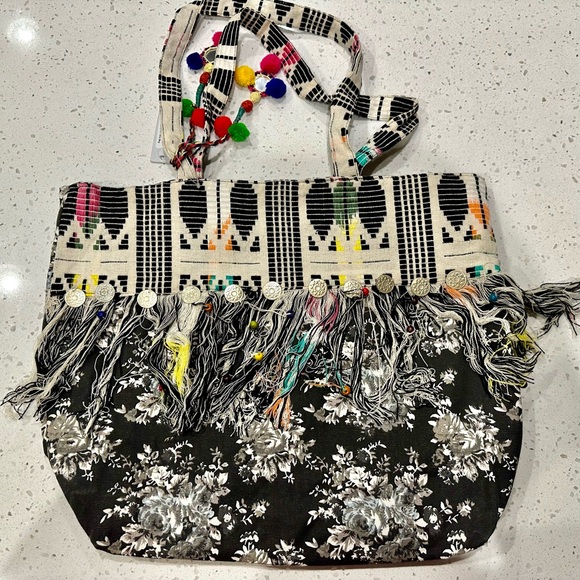 Jacquard style tote bag - Picture 2 of 3